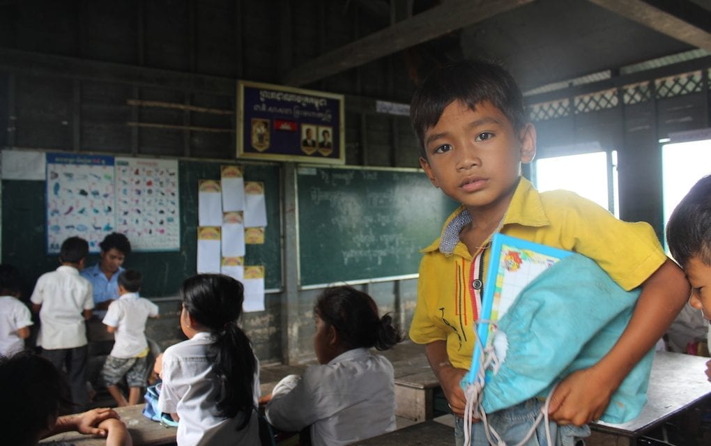 Children inside the floating Kbal Taol Primary School in Battambang province’s Koh Chivaing commune.